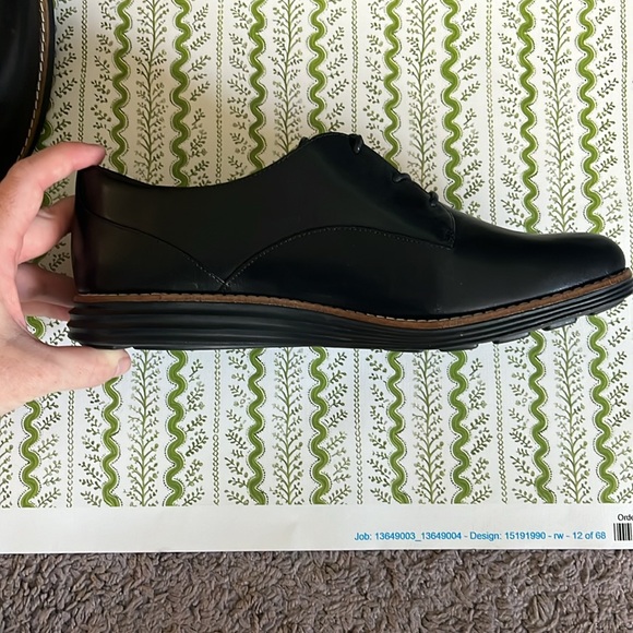 Cole Haan Black Oxford shoe NWOT - Picture 5 of 8